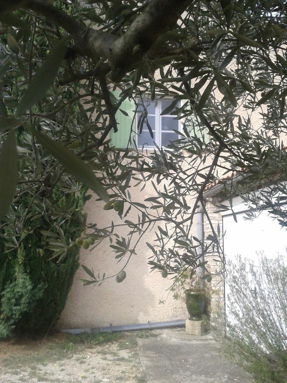 La Petite Maison De Marie Louise Lauris Værelse billede